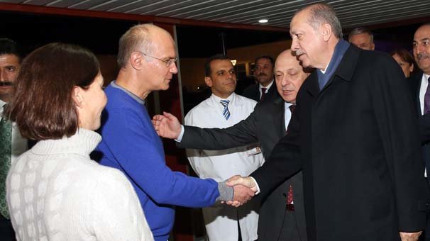 Cumhurbaşkanı Erdoğan'dan Baykal'a geçmiş olsun ziyareti