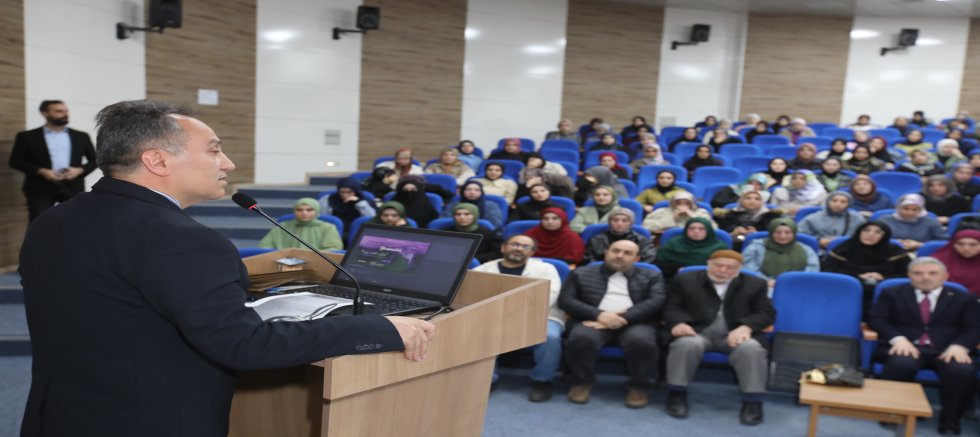 Kur’an’a Olan Bağlılıkları Pekiştiren Etkinlik: Hafızlık ve Kur’an-ı Kerim Yarışması